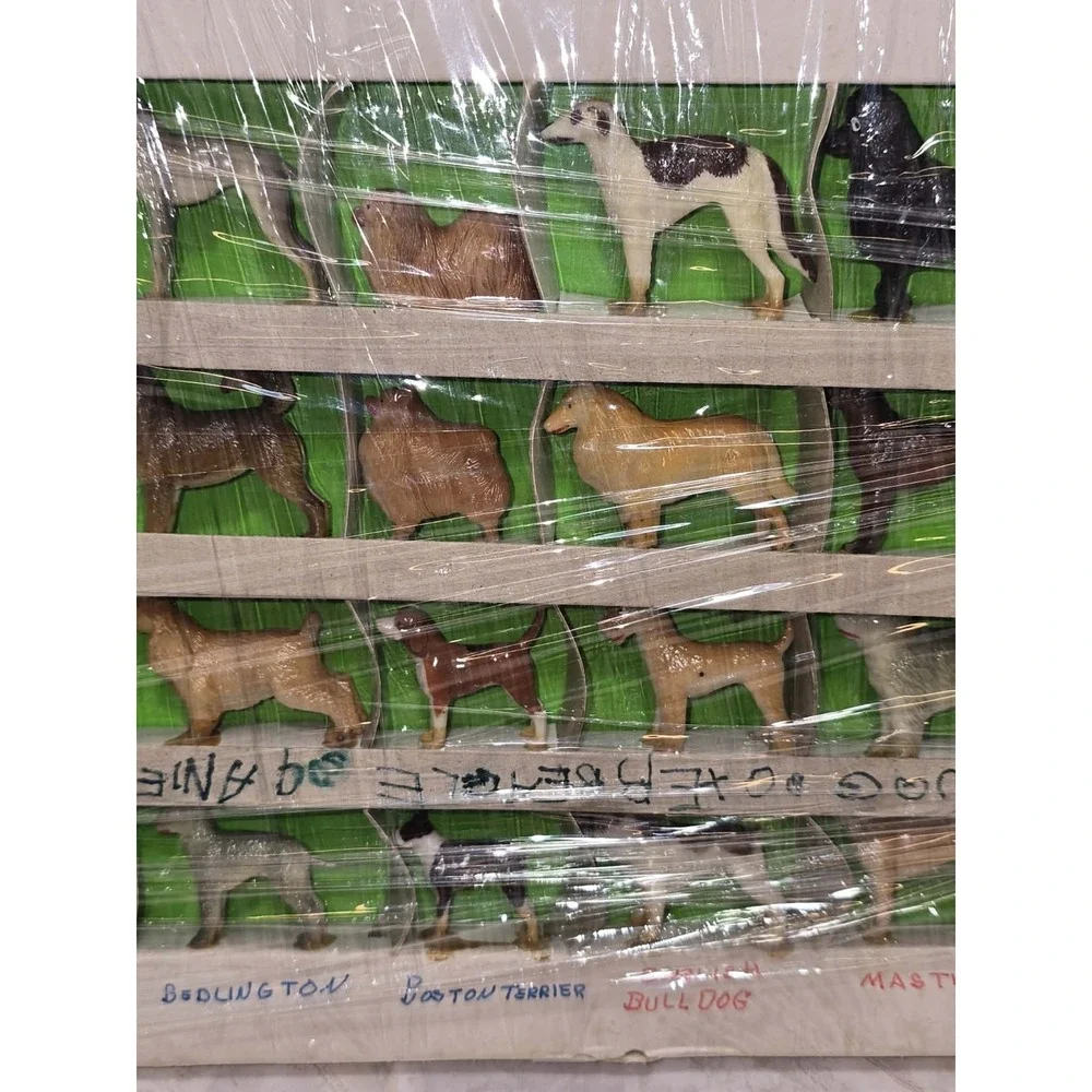 1960s Marx Blue Ribbon Thoroughbred Dogs Set Display Case 24 Breed Figures VTG‎